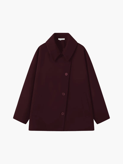 Women's oversized button coat with wide collar and front pockets