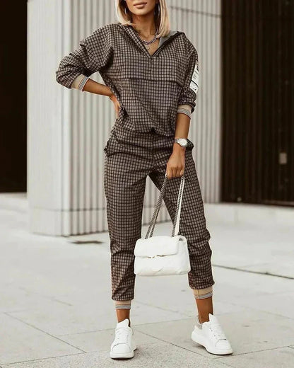 Women's hooded patterned hoodie and jogger set with tapered ankle cuffs