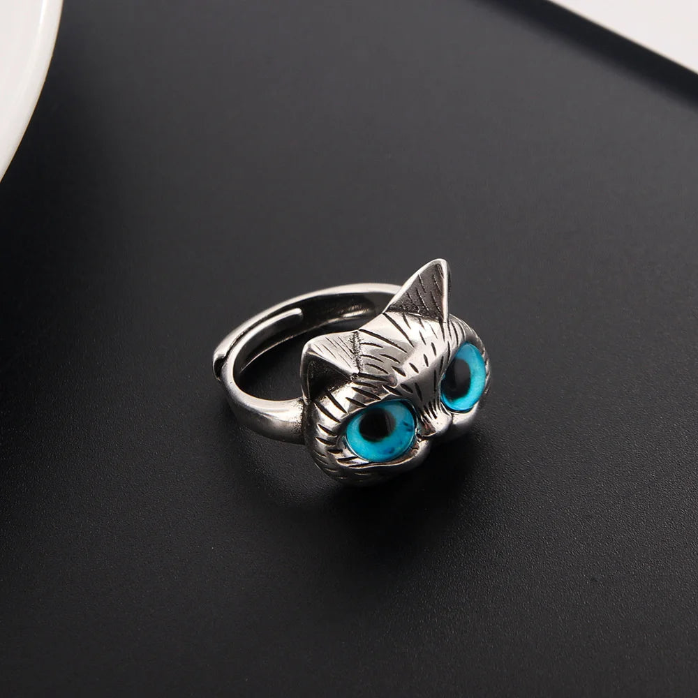 Brielle Vintage Cat Ring 2