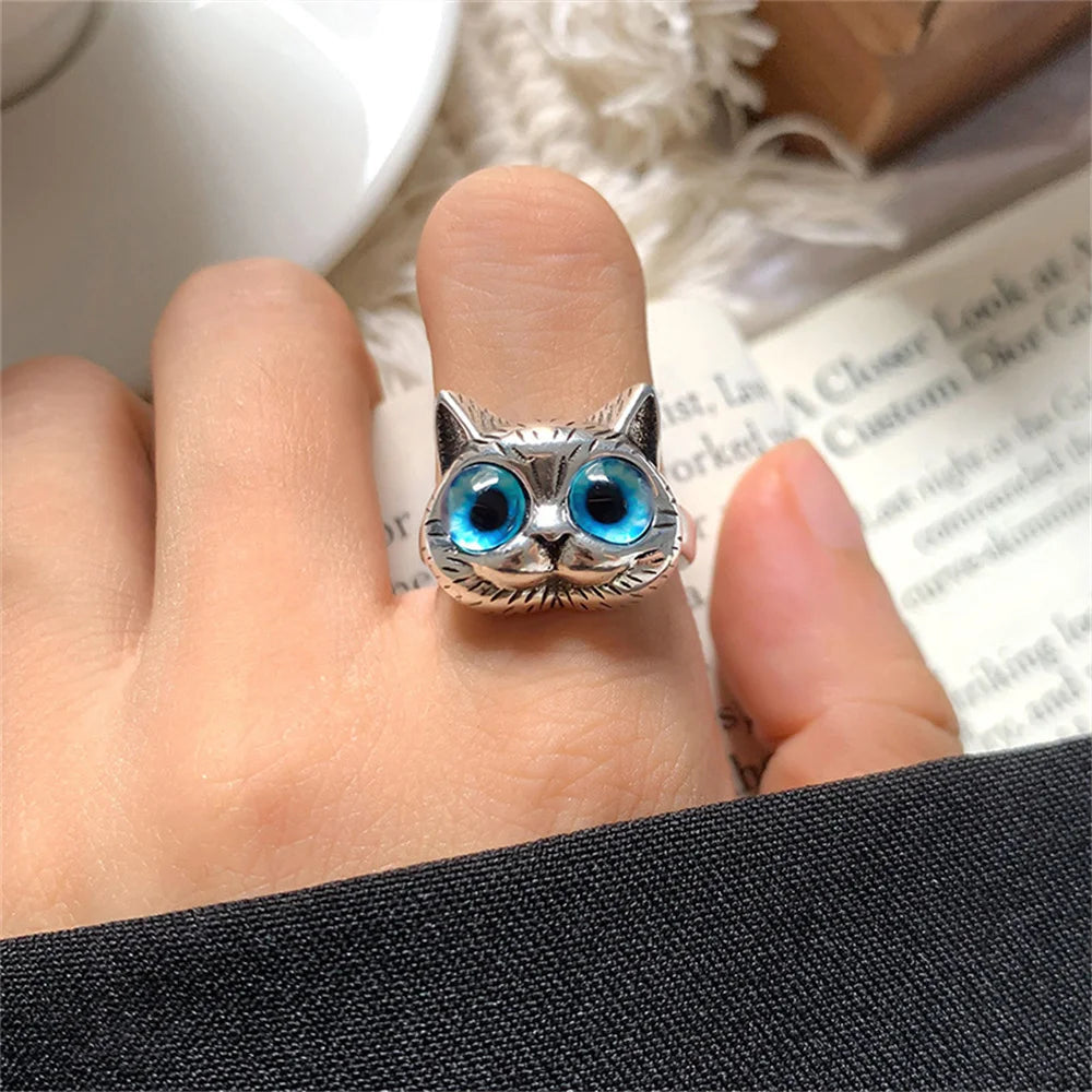 Brielle Vintage Cat Ring 4