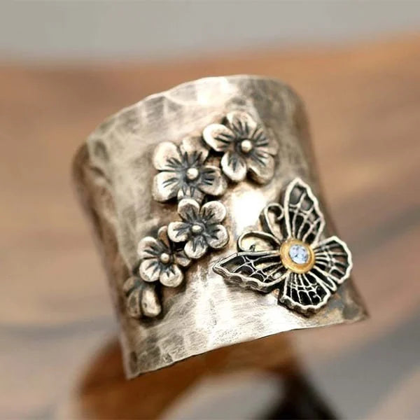 Brielle Wide Band Ring 2