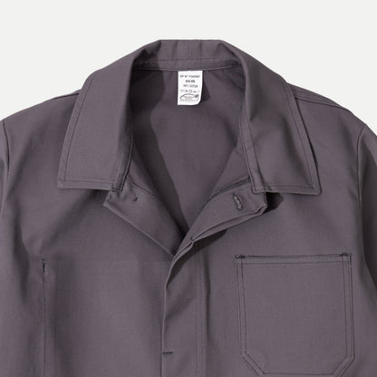 Men's gray utility jacket with pointed collar, long sleeves and four patch pockets
