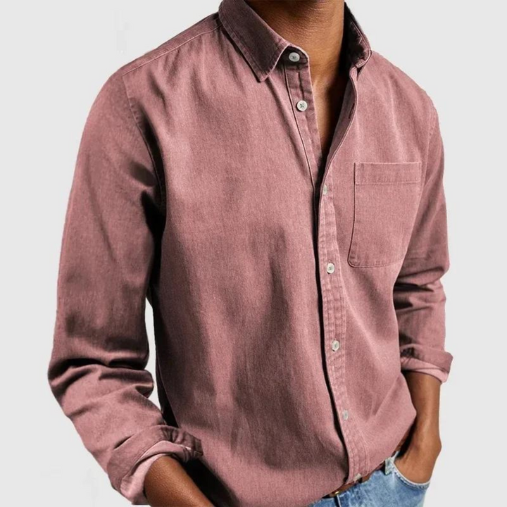 Men's classic long sleeve button shirt with collar and chest pocket