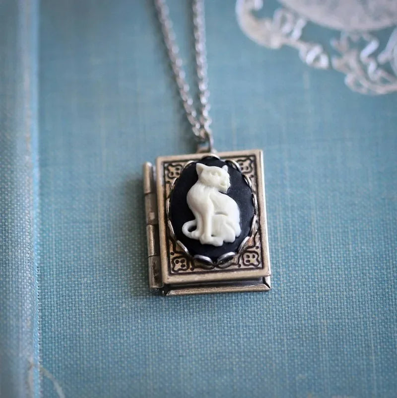 Cassandra Vintage Cat Pendant Necklace 4