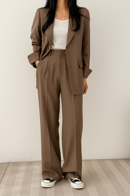 Women's tailored two-piece blazer suit with wide-leg trousers