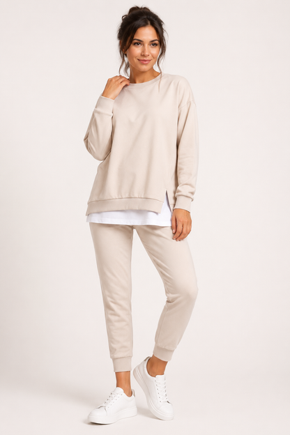 Women's crew-neck sweatshirt and jogger set with side slits