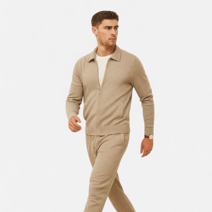 Men's zip-front sweater with polo collar and front pockets