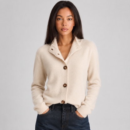Women's buttoned cardigan with a notched collar and long sleeves