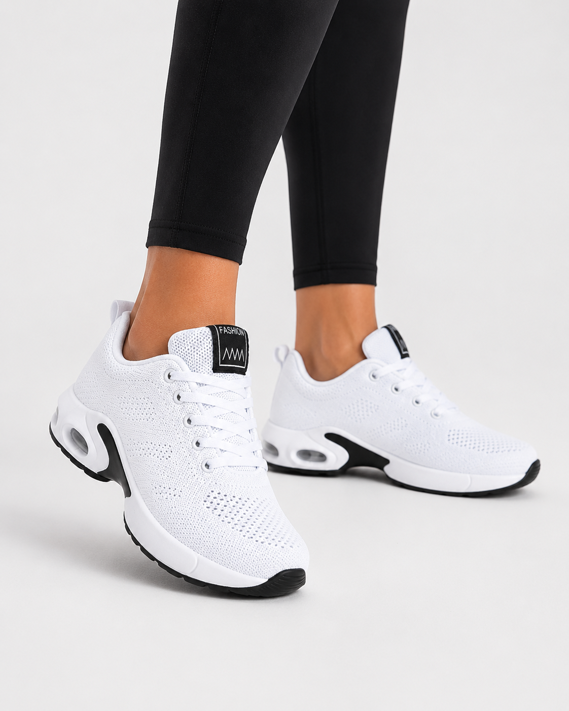 Women's textured knit lace-up sneakers with round toes and layered flat soles