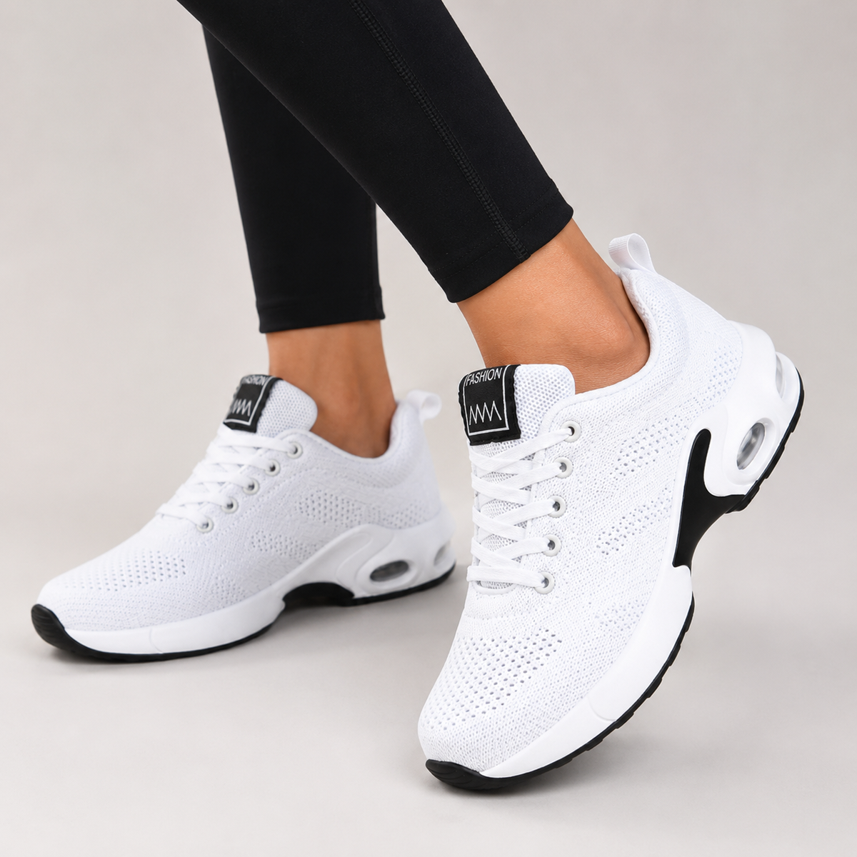 Women's textured knit lace-up sneakers with round toes and layered flat soles