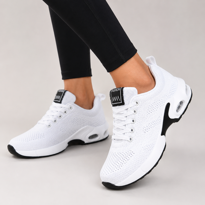 Women's textured knit lace-up sneakers with round toes and layered flat soles