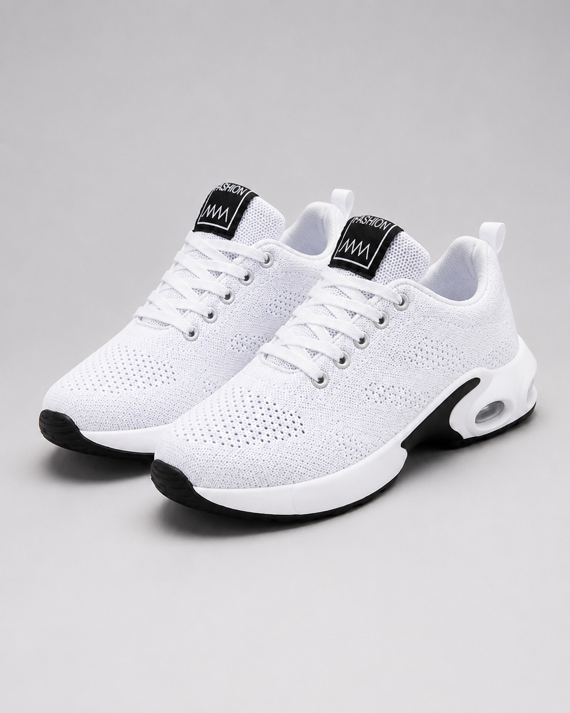 Women's textured knit lace-up sneakers with round toes and layered flat soles