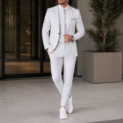 Men's two-piece suit with notch-lapel blazer, matching trousers and long sleeves