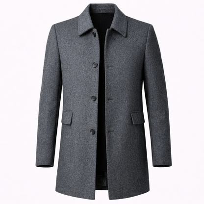 Men's structured overcoat with notched collar, button front and flap pockets