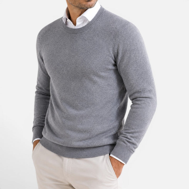 Men's plain crew neck sweater with long sleeves