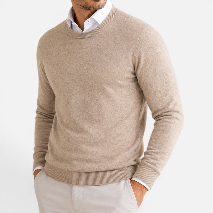 Men's plain crew neck sweater with long sleeves