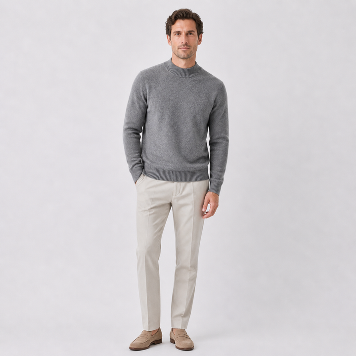 Men's plain turtleneck sweater with ribbed trims and long sleeves