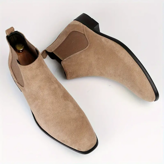 Men's Chelsea ankle boots with elastic side panels and low block heels