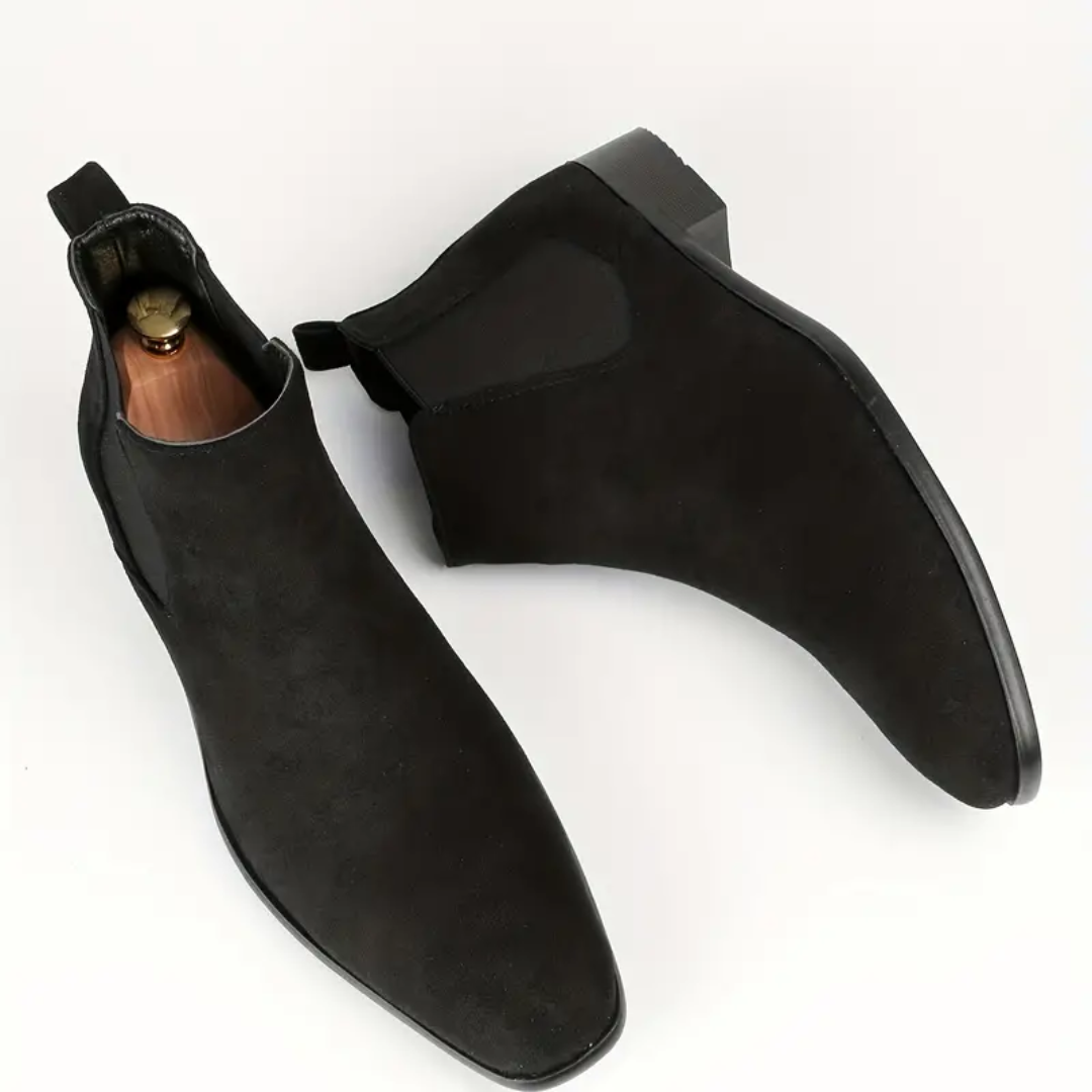 Men's Chelsea ankle boots with elastic side panels and low block heels