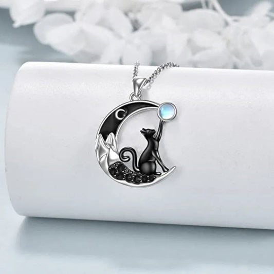 Clara Cat Moon Pendant 0