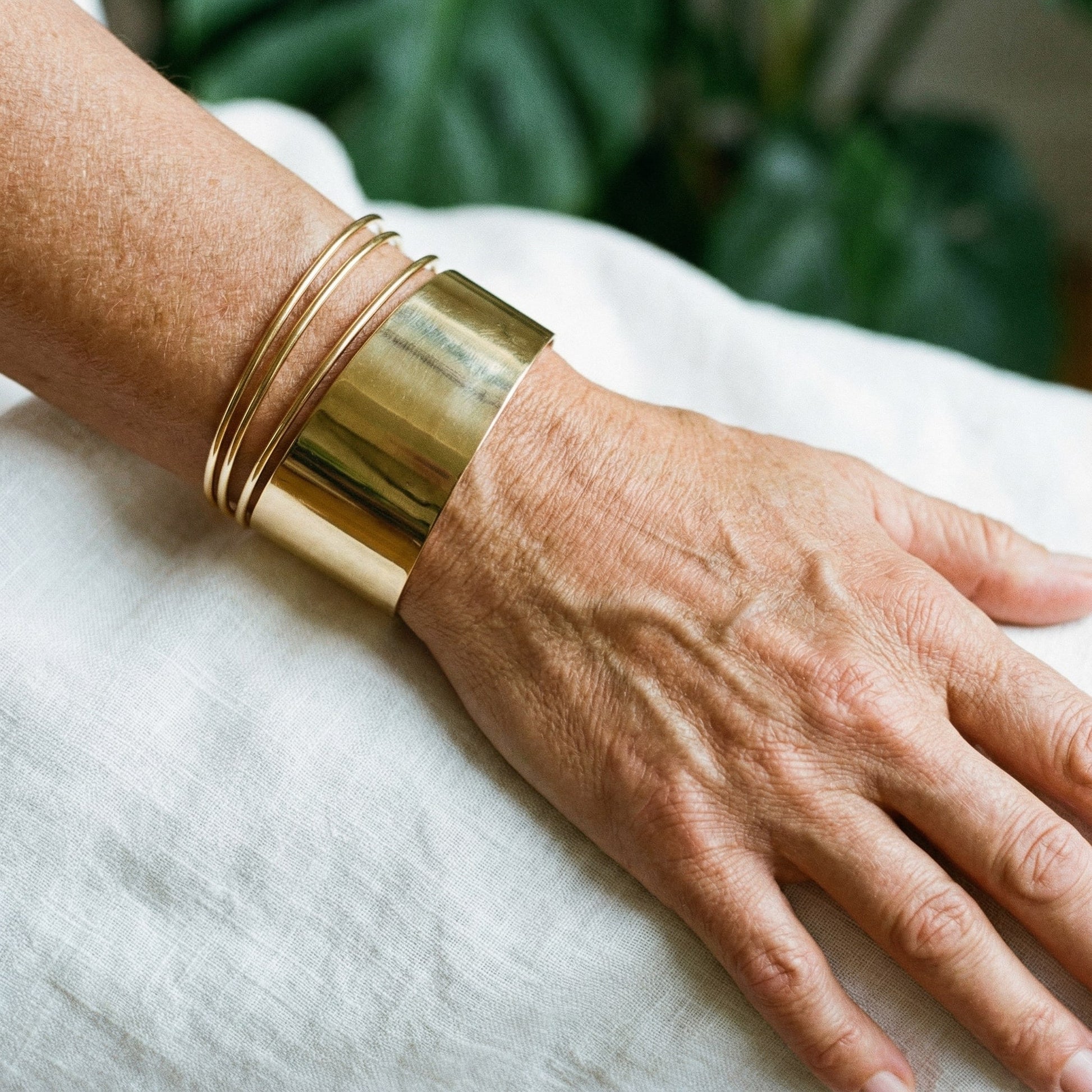 Clara Vintage Gold Bracelet 1