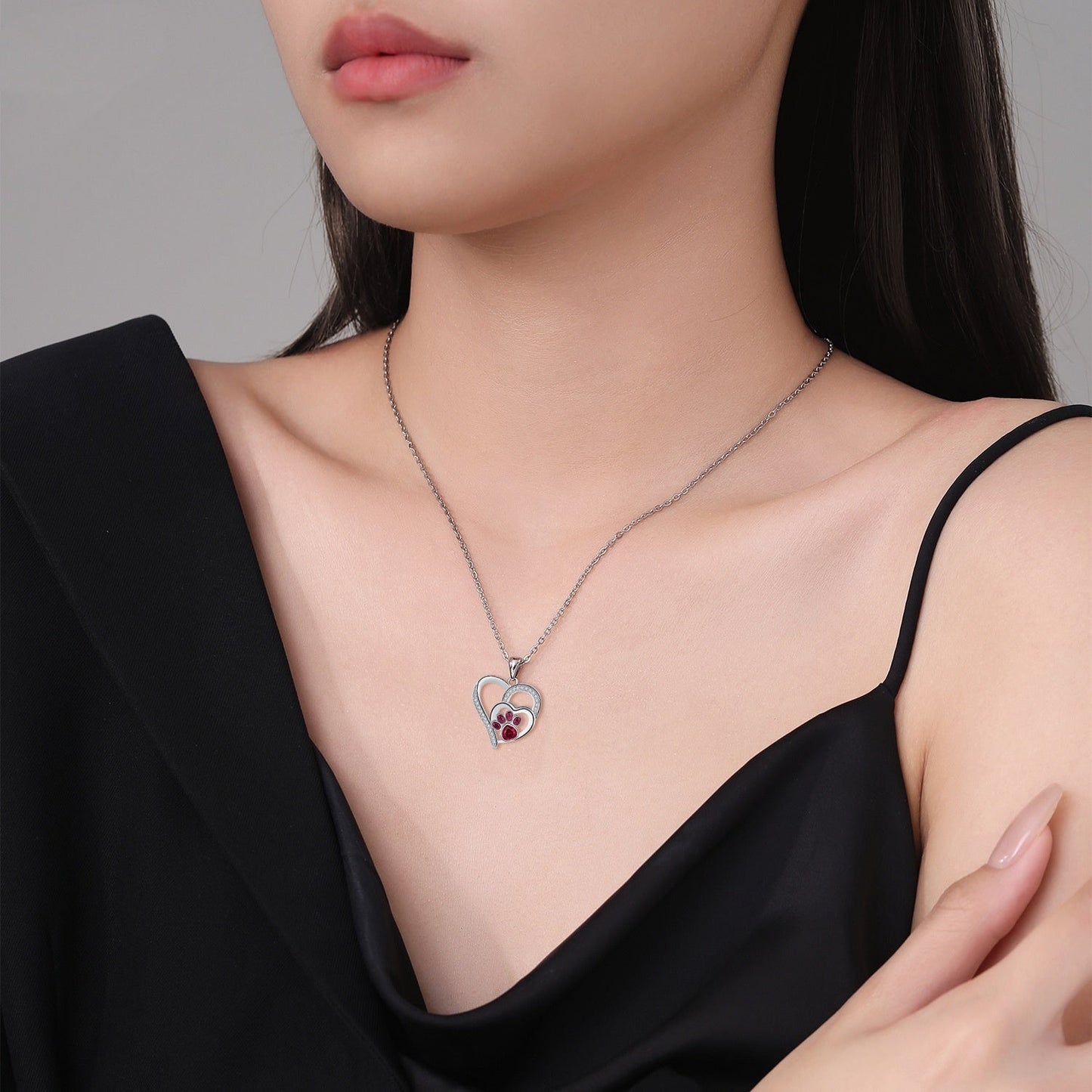 Cleo Paw Print Necklace 3