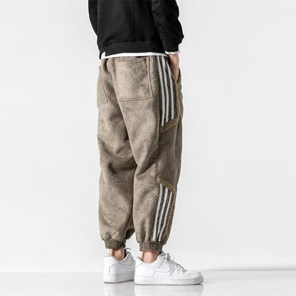 Men's tapered jogger pants with contrast side stripes and elastic cuffs