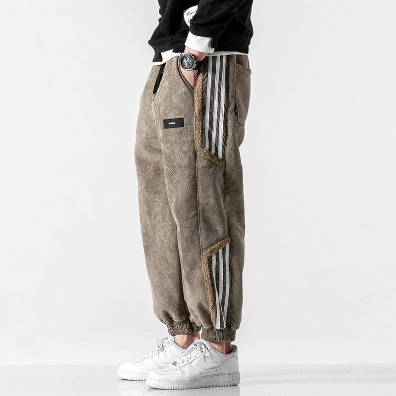 Men's tapered jogger pants with contrast side stripes and elastic cuffs