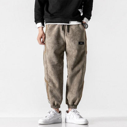Men's tapered jogger pants with contrast side stripes and elastic cuffs