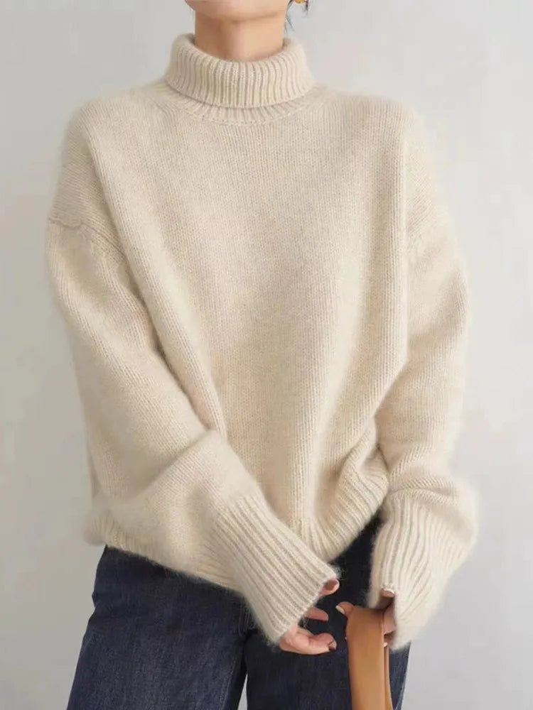 Women's ribbed turtleneck sweater with long sleeves
