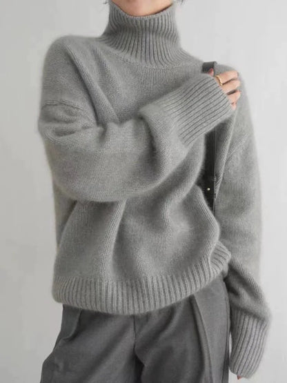 Women's ribbed turtleneck sweater with long sleeves