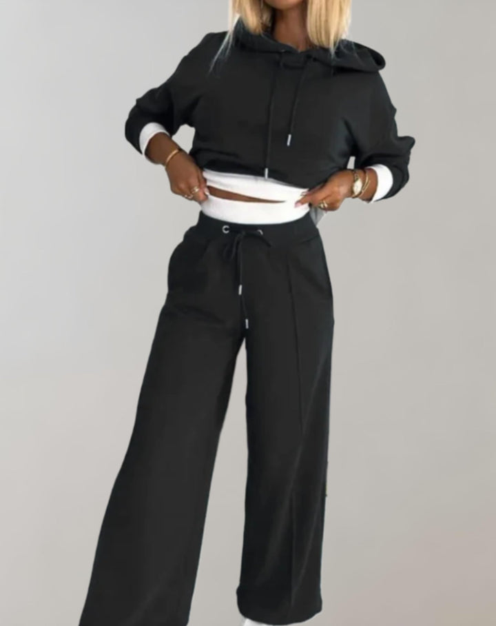 Women's two-piece hoodie set with wide-leg trousers