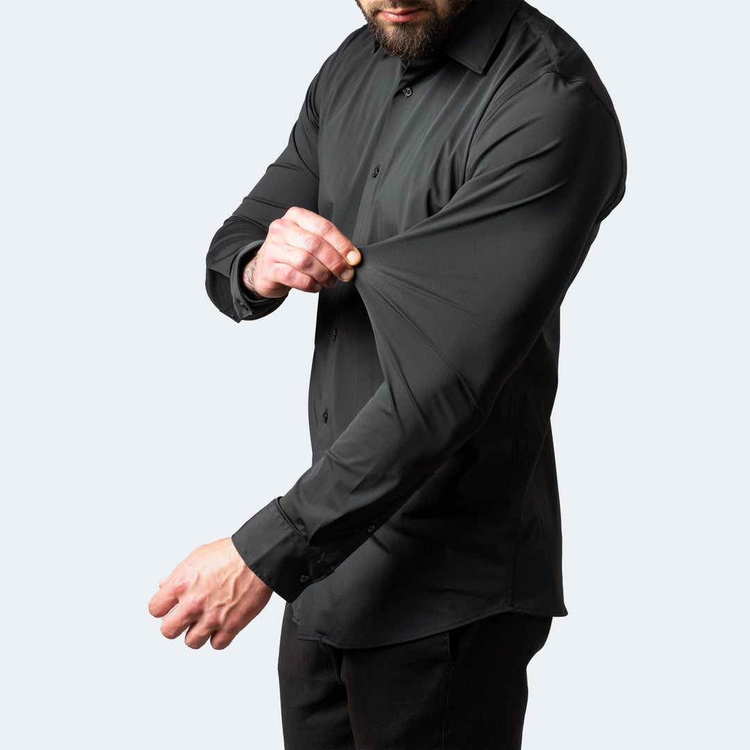 Men's slim-fit long-sleeve button-down shirt