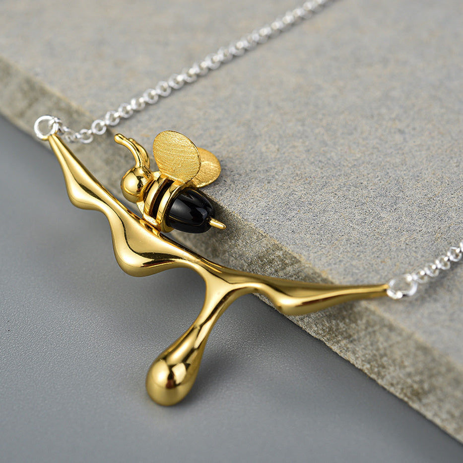 Dahlia Dripping Honey Necklace 4