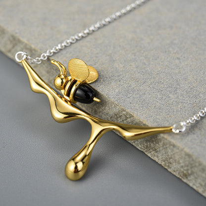 Dahlia Dripping Honey Necklace 4