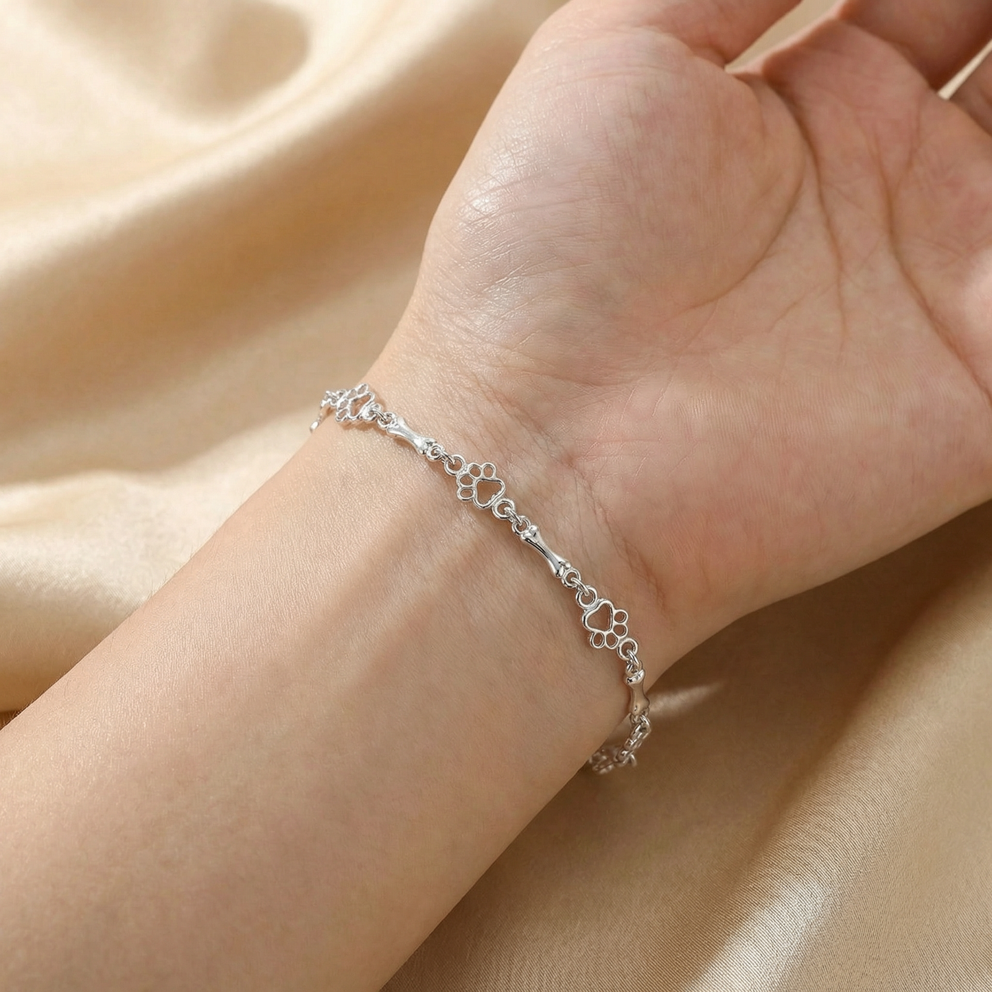 Dahlia Paw Print Charm Bracelet 1