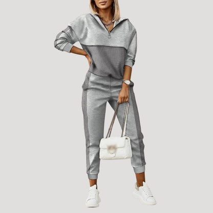 Women's patterned zip hoodie and jogger set with long sleeves