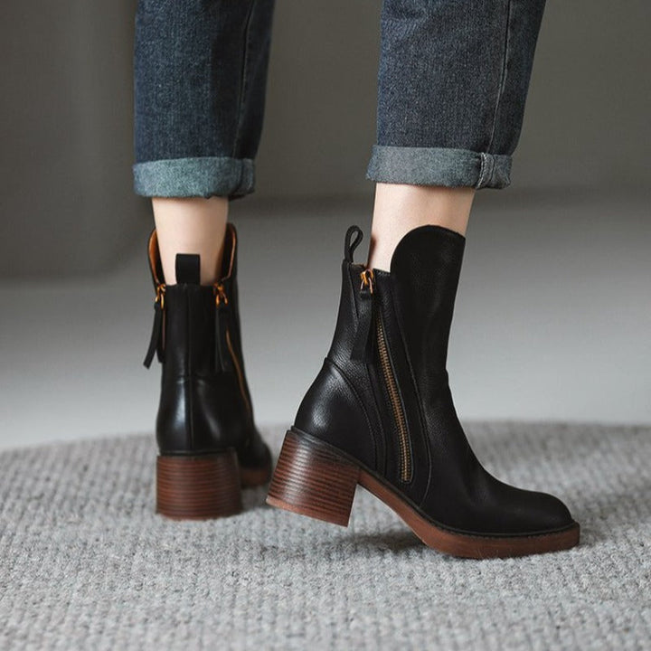 Women's ankle boots with side zipper and block heel