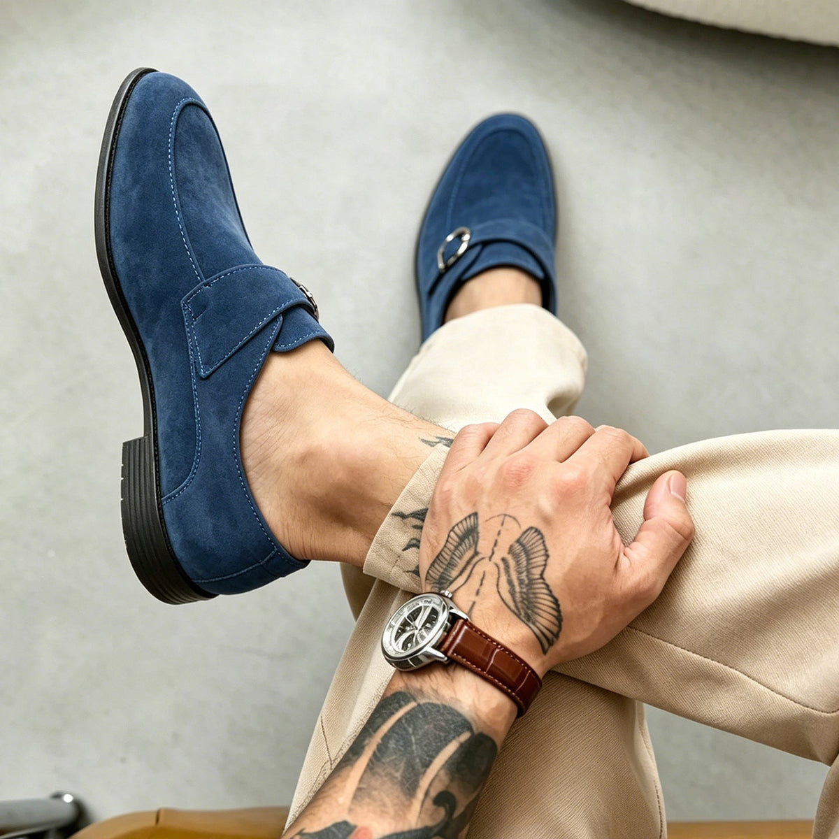 Men's monk strap loafers with buckle fastening and almond toes