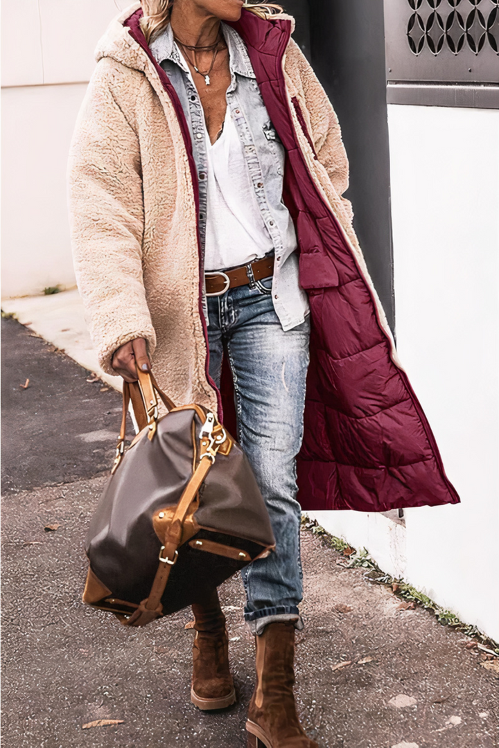 Women's long quilted hooded puffer coat with contrasting lining