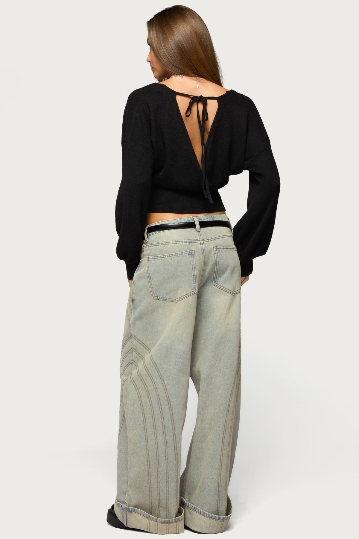 Women's cropped wrap sweater with V-neckline and long sleeves