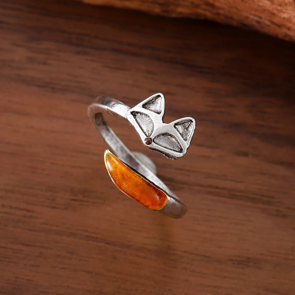 Fiona Vintage Fox Spirit Ring 2