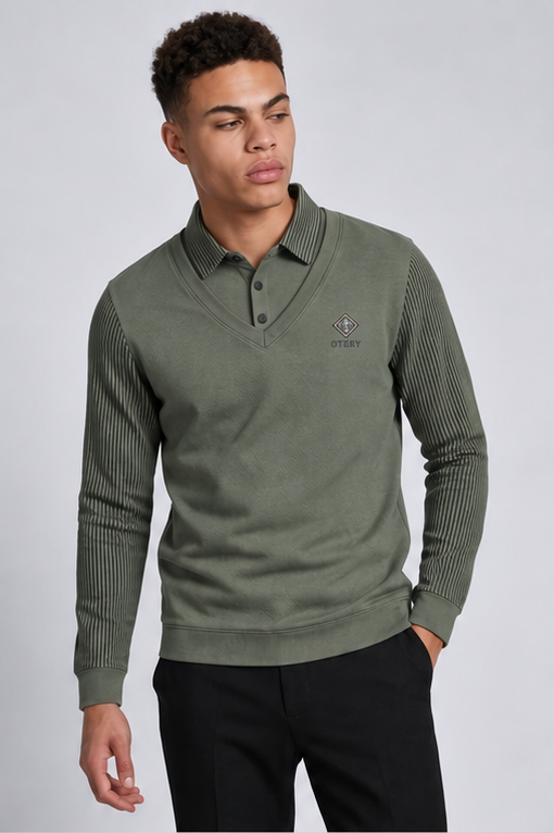 Men's V-neck knit jumper with contrasting striped long sleeves