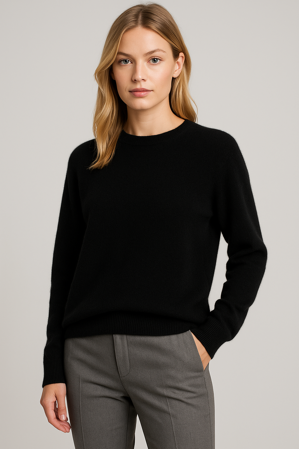 Women's plain crewneck sweater with long sleeves and ribbed trims