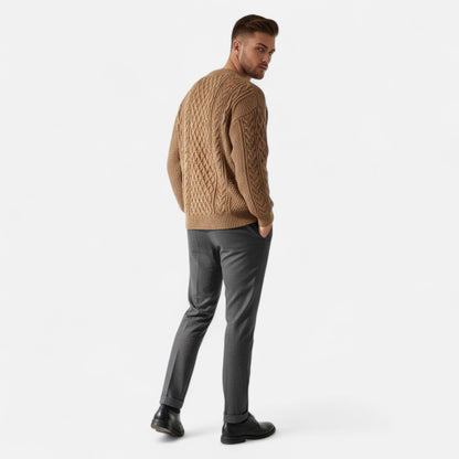 Men's cable knit crew neck sweater with long sleeves and ribbed trims