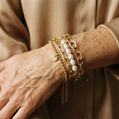Giselle Elegant Bracelet 1