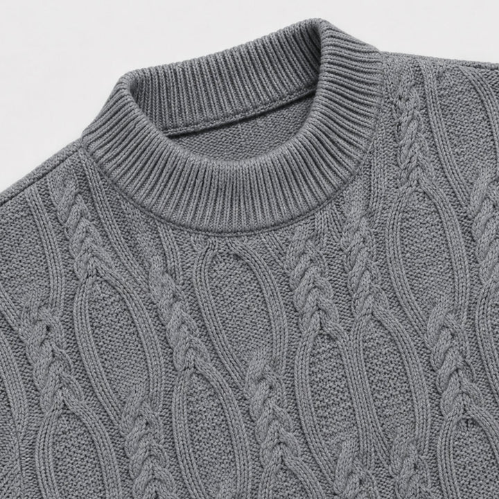 Men's cable knit crew neck sweater with long sleeves