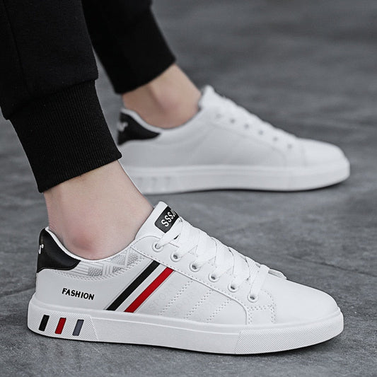 Men's low-top colorblock lace-up sneakers with contrast stripes and flat soles
