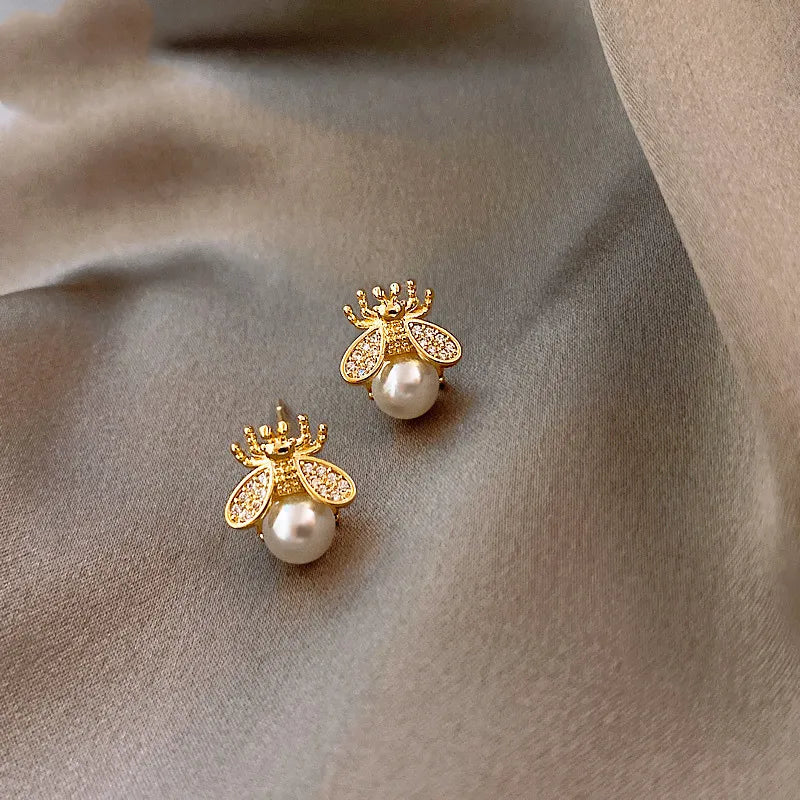 Hannah Pearl Stud Earrings 0
