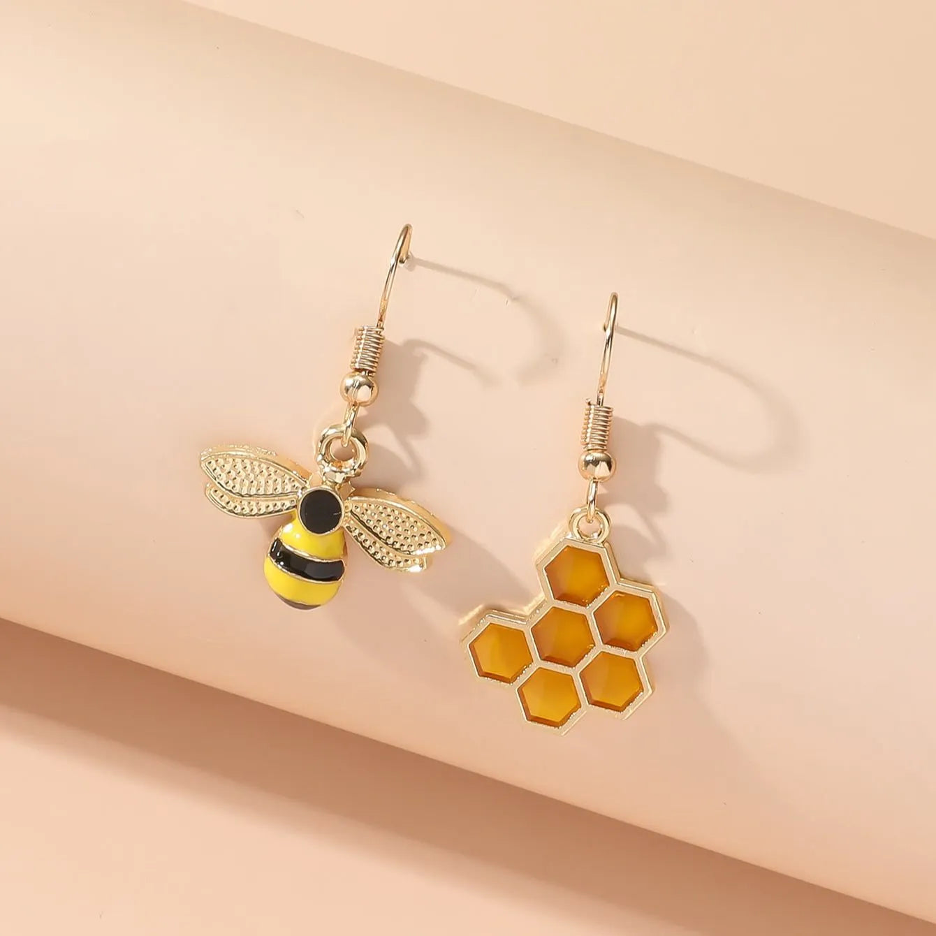 Harlow Honeycomb Bee Earrings 2